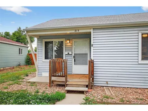815 Macon St, Aurora, CO 80010 photo 3