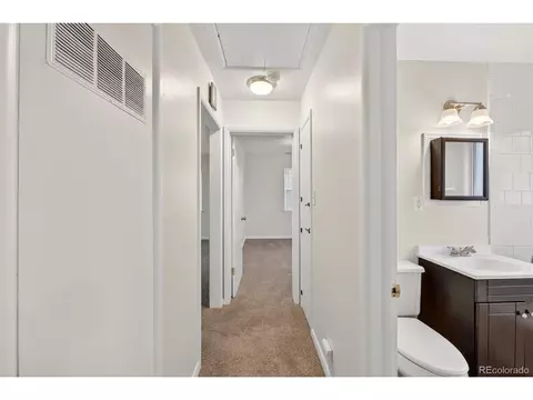 815 Macon St, Aurora, CO 80010 photo 12