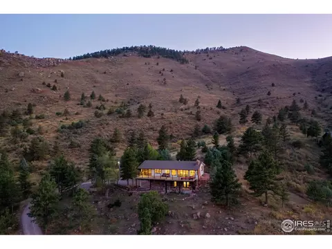 703 Apple Valley Rd, Lyons, CO 80540 photo 3