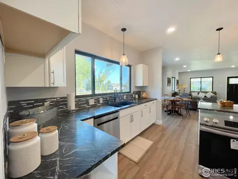433 E Strohm St, Haxtun, CO 80731 photo 5