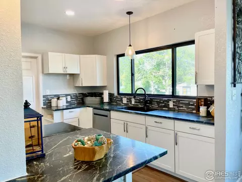 433 E Strohm St, Haxtun, CO 80731 photo 4
