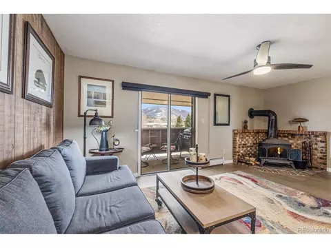 371 W 4th St #301, Silverthorne, CO 80498