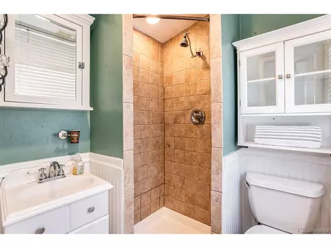 Undisclosed, Edgewater, CO 80214 photo 28