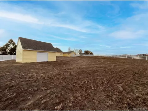 Exterior - 3000 Sundown Dr, Berthoud, CO 80513 photo 10 of 12
