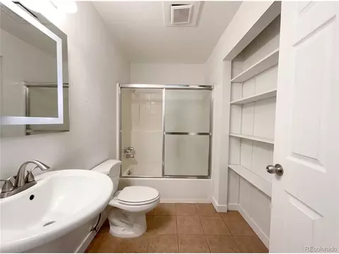 Bath - 3000 Sundown Dr, Berthoud, CO 80513 photo 1 of 4