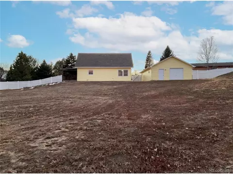 Exterior - 3000 Sundown Dr, Berthoud, CO 80513 photo 11 of 12