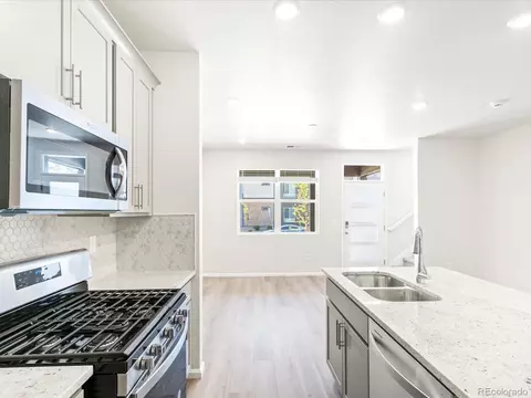 22230 E 8th Ave, Aurora, CO 80018 photo 9