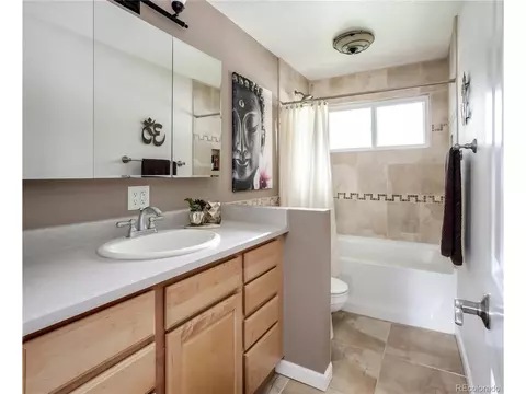 Bath - 7095 S Cherry Dr, Centennial, CO 80122 photo 1 of 2