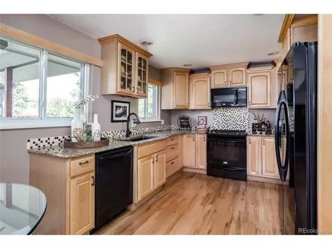 Kitchen - 7095 S Cherry Dr, Centennial, CO 80122 photo 1 of 3