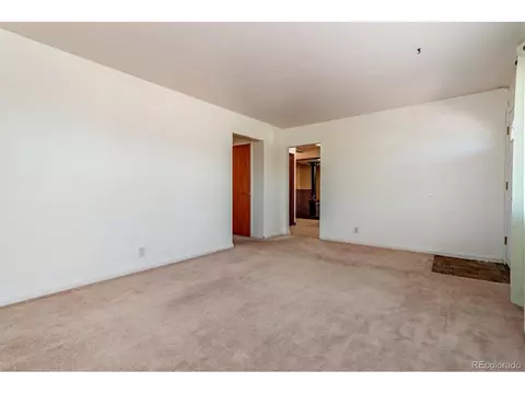 580 E 104th Pl, Northglenn, CO 80233 photo 4
