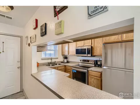 225 E 8th Ave #D-3, Longmont, CO 80504 photo 5