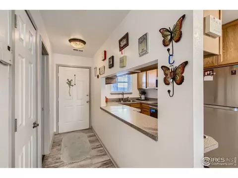 225 E 8th Ave #D-3, Longmont, CO 80504 photo 2