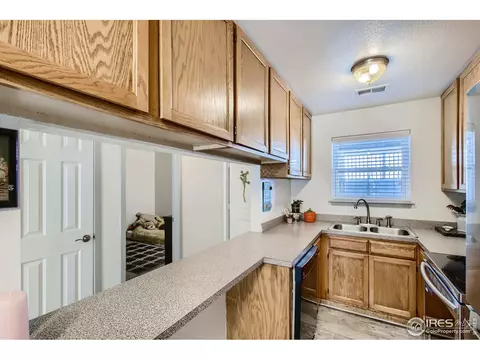 225 E 8th Ave #D-3, Longmont, CO 80504 photo 6