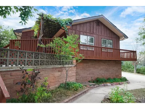 705 Apple Valley Rd, Lyons, CO 80540 photo 3