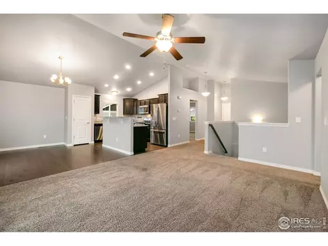 910 Canyonlands St, Berthoud, CO 80513 photo 5
