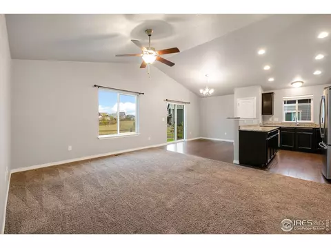 910 Canyonlands St, Berthoud, CO 80513 photo 4