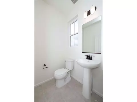 20985 E 59th Ave, Aurora, CO 80019 photo 5