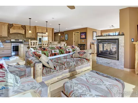 32322 S St Vrain Dr, Lyons, CO 80540 photo 9