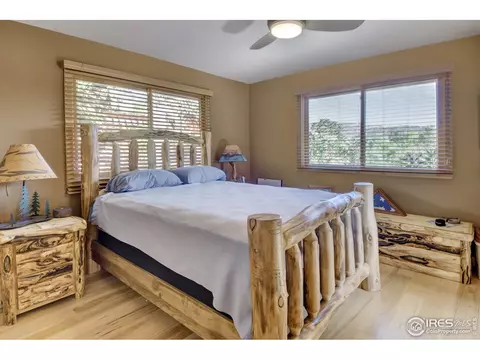 32322 S St Vrain Dr, Lyons, CO 80540 photo 15