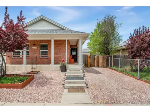 1851 Altura Blvd, Aurora, CO 80011