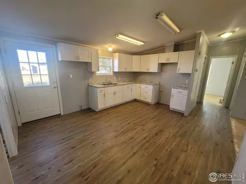 211 E Corona Ave, Wiggins, CO 80654 photo 3