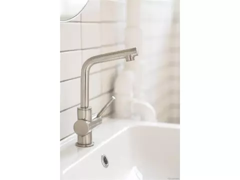 Bath - 215 E 11th Ave #C2, Denver, CO 80203 photo 2 of 2