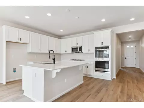 24522 E 38th Ave, Aurora, CO 80019 photo 3