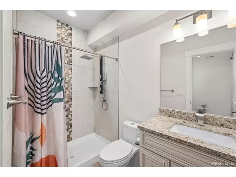 Bath - 5372 W 68th Ave, Arvada, CO 80003 photo 4 of 5