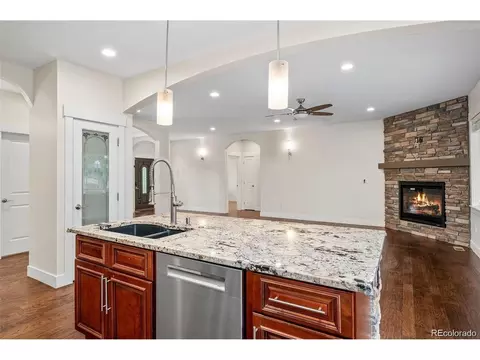 Kitchen - 5372 W 68th Ave, Arvada, CO 80003 photo 2 of 3