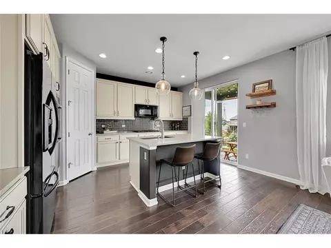 21409 E Union Dr, Aurora, CO 80015 photo 9
