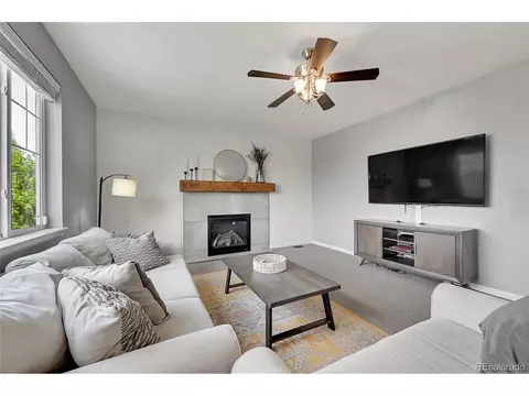 21409 E Union Dr, Aurora, CO 80015 photo 4
