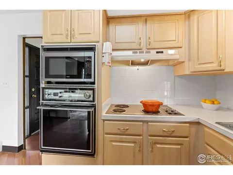 5758 Rustic Knolls Dr, Boulder, CO 80301 photo 5