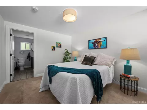 Bedroom - 3051 Grape St, Denver, CO 80207 photo 2 of 2
