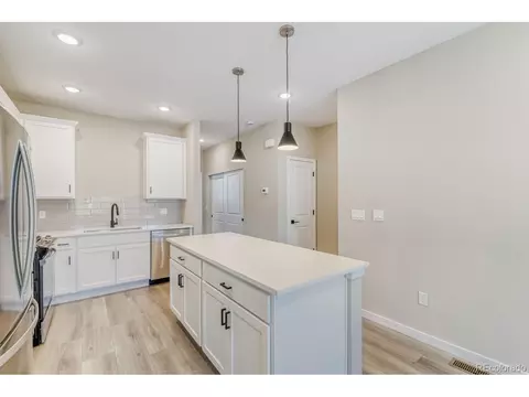 Kitchen - 15343 W 68th Loop, Arvada, CO 80007 photo 3 of 4