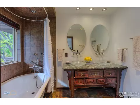 735 Pearl St, Boulder, CO 80302 photo 15