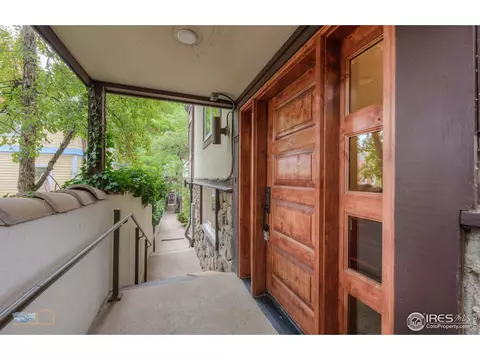 735 Pearl St, Boulder, CO 80302 photo 2