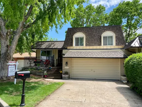 7404 W Cedar Cir, Lakewood, CO 80226
