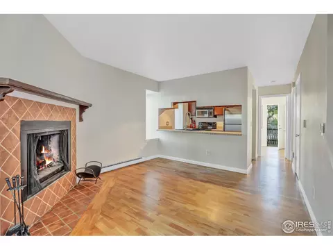 2279 Spruce St #8, Boulder, CO 80302 photo 2
