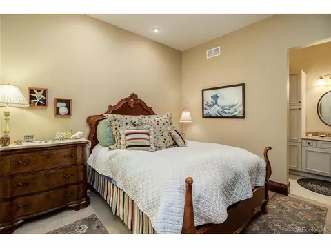 7066 E Lake Cir, Centennial, CO 80111 photo 25