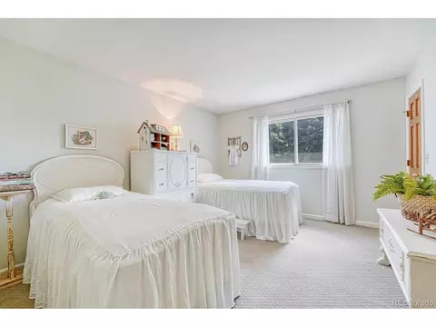 1884 E Phillips Ave, Centennial, CO 80122 photo 23