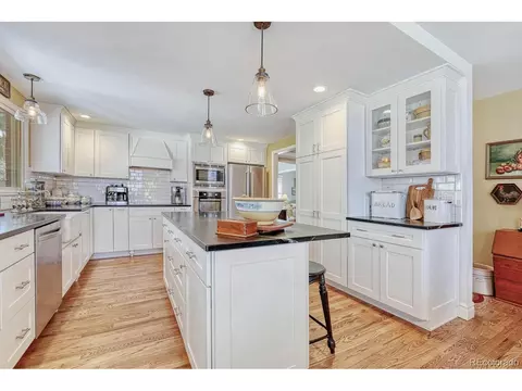 1884 E Phillips Ave, Centennial, CO 80122 photo 2