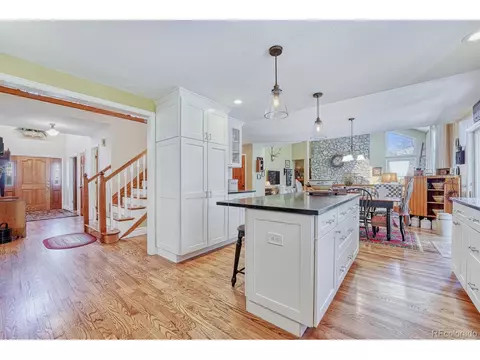 1884 E Phillips Ave, Centennial, CO 80122 photo 4