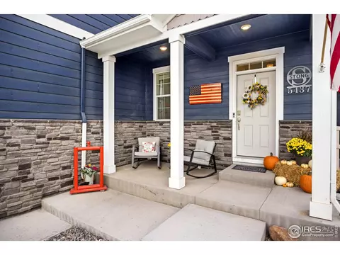 5437 Snowberry Ave, Longmont, CO 80504 photo 2