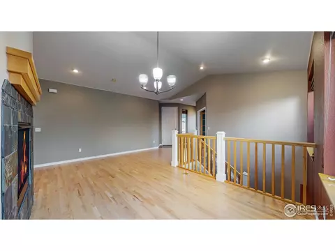 322 Mcconnell Dr, Lyons, CO 80540 photo 4