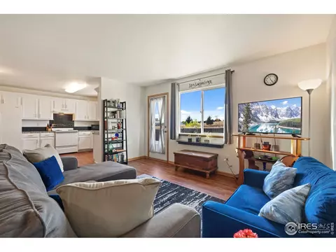 3117 39th Ave, Evans, CO 80620 photo 2
