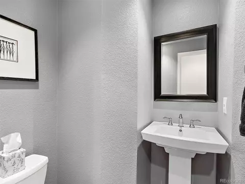 7523 E Mercer Pl, Denver, CO 80237 photo 10