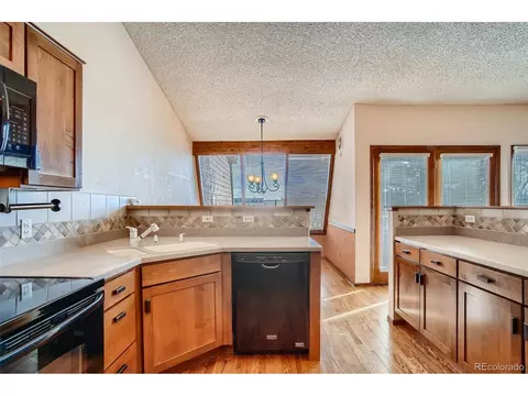 40 Wright Ct, Lakewood, CO 80228 photo 6