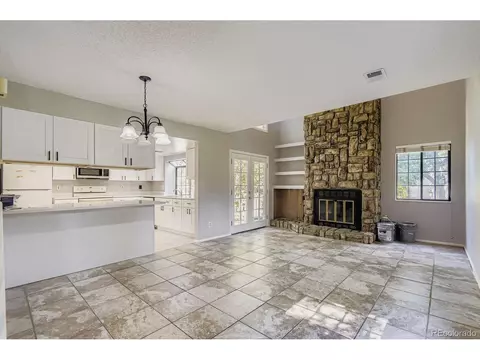 12440 E Pacific Cir #B, Aurora, CO 80014