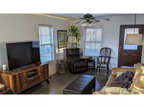 209 E Iowa Ave, Berthoud, CO 80513 photo 11