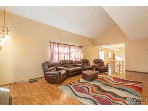 2216 13th St, Greeley, CO 80631 photo 6